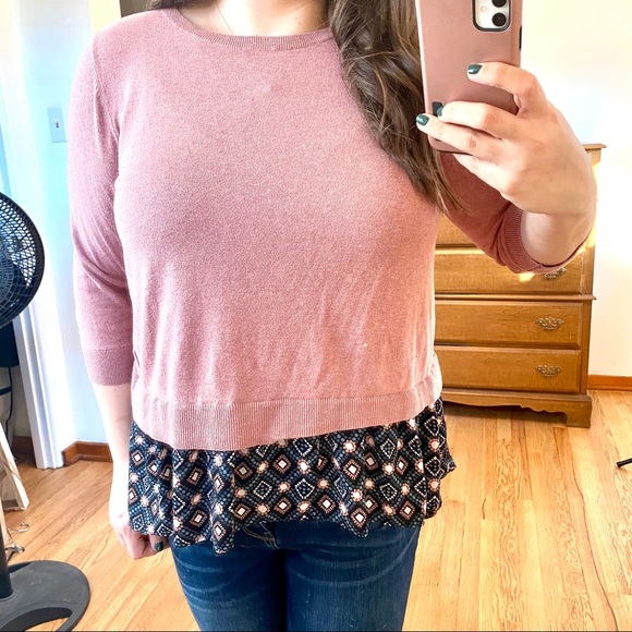 ✨CLEARANCE✨ Loft Sweater - Picture 3 of 4